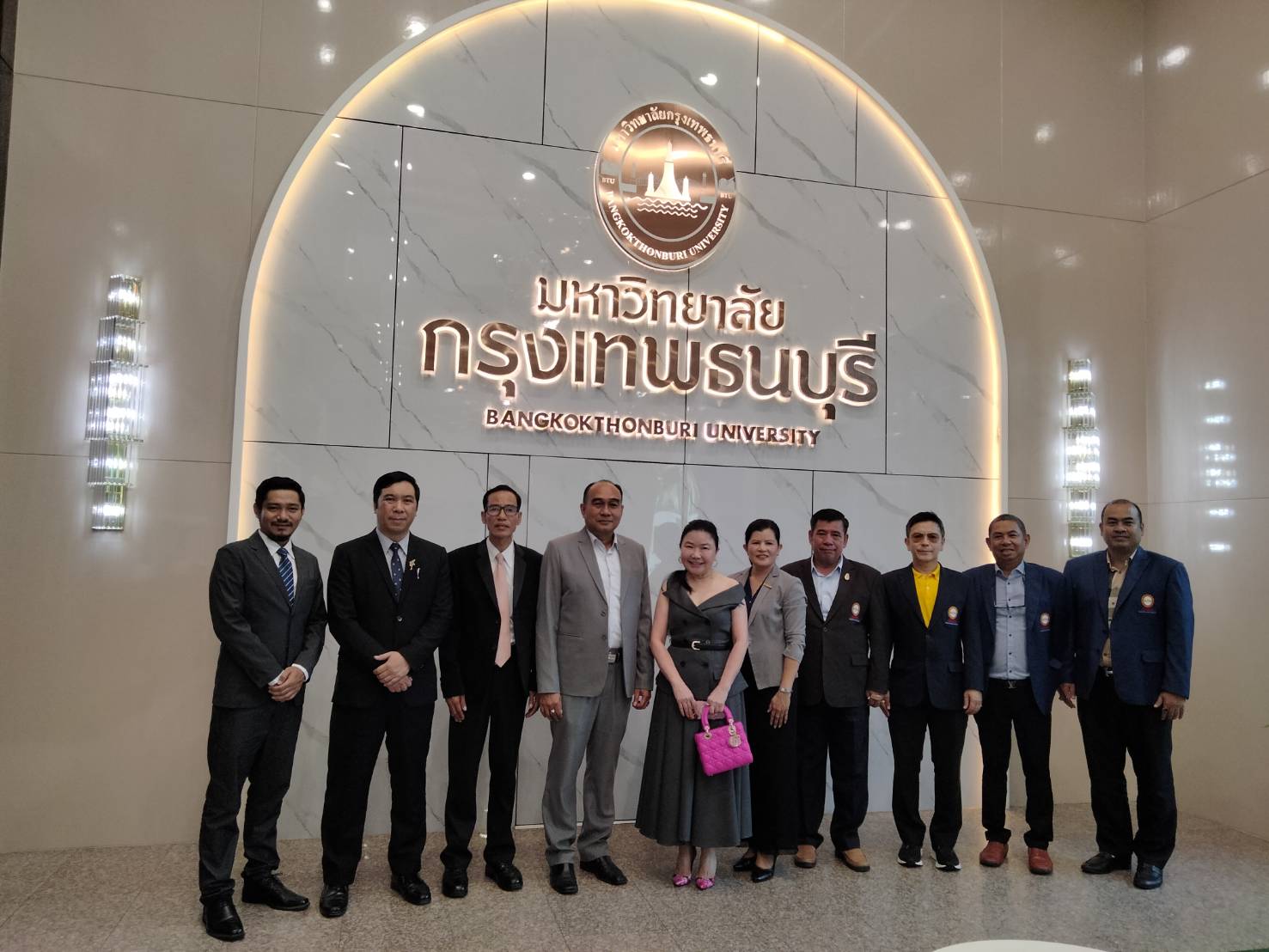 มูลนิธิโซลิดร่วมลงนามความร่วมมือหลักสูตรระยะสั้นนานาชาติ ม.กรุงเทพธนบุรี